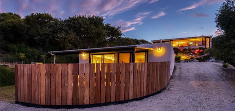 SALT Luxury Couples Bungalow - Yamba Accommodation 3