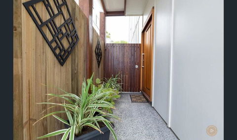 Salt Zen Holiday Townhouse - Yamba Accommodation 1