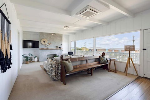 Saltwater Terrace With Panoramic Ocean Views - Yamba Accommodation 2