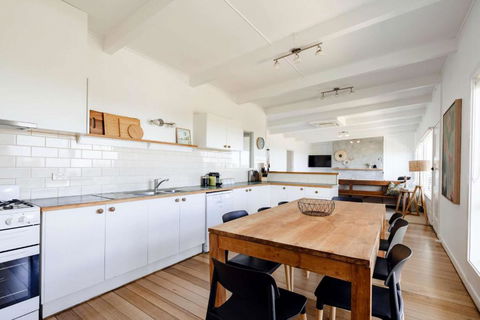 Saltwater Terrace With Panoramic Ocean Views - Yamba Accommodation 3