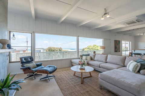 Saltwater Terrace With Panoramic Ocean Views - Yamba Accommodation 0