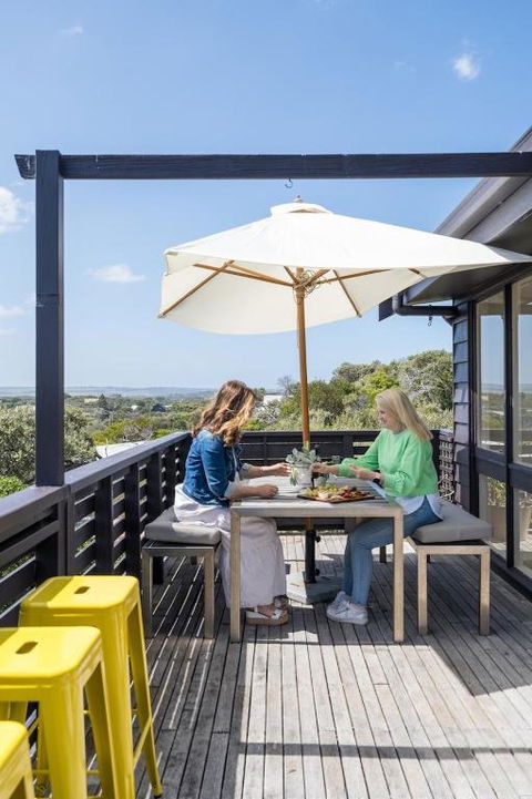 Salty Breeze - Yamba Accommodation 1