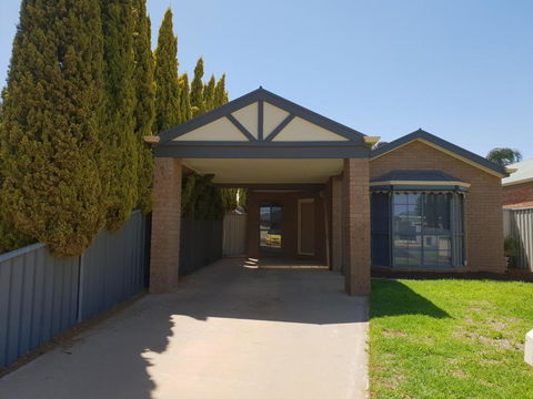 SAN Mateo - Yamba Accommodation 0