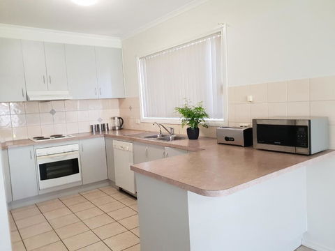SAN Mateo - Yamba Accommodation 3