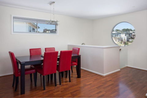 San Remo Views - Yamba Accommodation 2