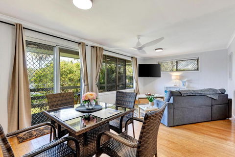 Sanctuary Lakes Fauna Retreat - Yamba Accommodation 0