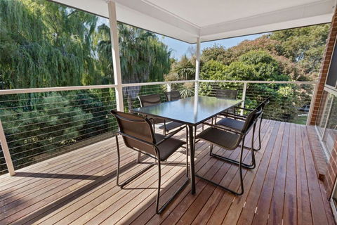 Sanctuary - Yamba Accommodation 2