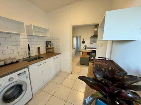 Sand Bars - Spacious, Beach, Pets - Yamba Accommodation 3