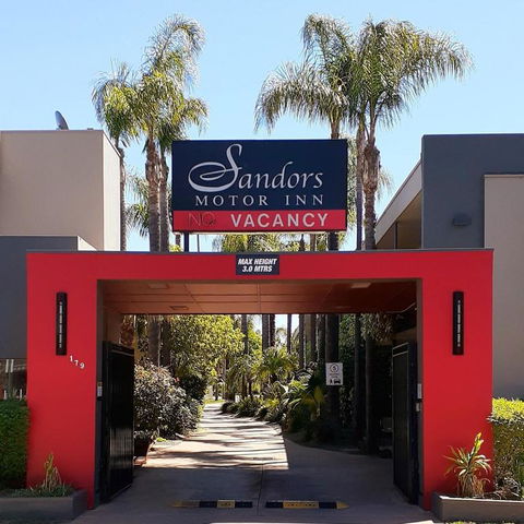 Sandors Motor Inn - Yamba Accommodation 0