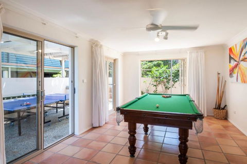 Sandrift One - Oceanstays - Yamba Accommodation 3