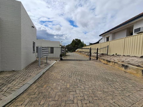 Sandringham Tranquil Retreat - Yamba Accommodation 2