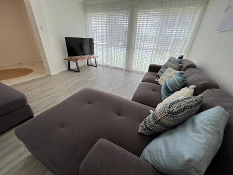 Sandstone Point 4-bedroom Home - Yamba Accommodation 2