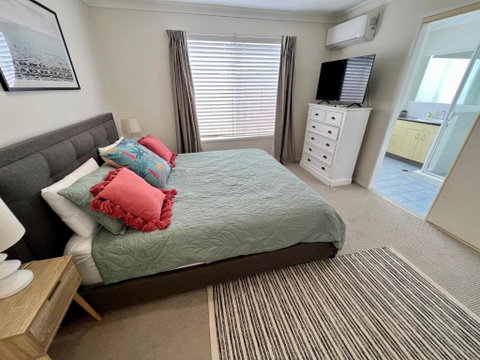 Sandstone Point 4-bedroom Home - Yamba Accommodation 3