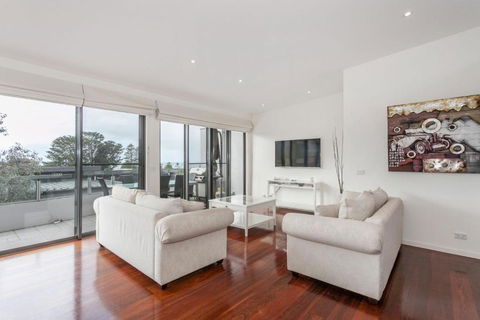 Sandy Beach One - Yamba Accommodation 0