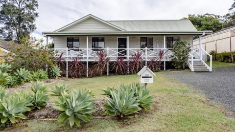 Sandy Cottage - Yamba Accommodation 0