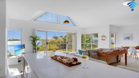 Sandy Cove - Yamba Accommodation 0