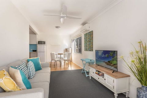 Seawest 1 - Entrance Harbour Street - Yamba Accommodation 0