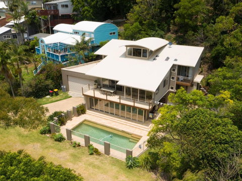 Stanwell Beach Glass House - Yamba Accommodation 1