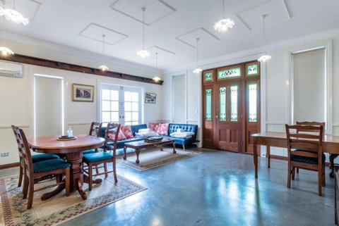 Studio In Ashgrove W Bedroom Loft - Yamba Accommodation 3