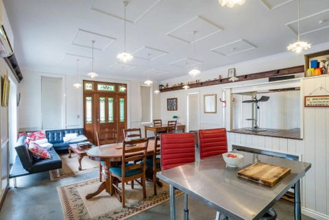 Studio In Ashgrove W Bedroom Loft - Yamba Accommodation 1