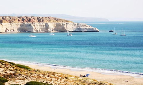 SUNSET CLIFFS Luxury Stay At Maslin Beach - Yamba Accommodation 0