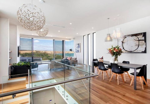 SUNSET CLIFFS Luxury Stay At Maslin Beach - Yamba Accommodation 2