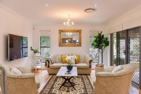 The Arcadia - Entire Luxurious English Cottage With Huge Privacy Near CBD - Yamba Accommodation 0