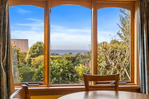 The Clocktower - Serene Stay At Herons Rise Vineyard - Yamba Accommodation 1