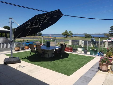 The DOLPHIN PLACE - Yamba Accommodation 2