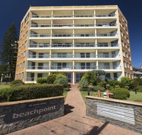 Beachpoint G2 - Yamba Accommodation