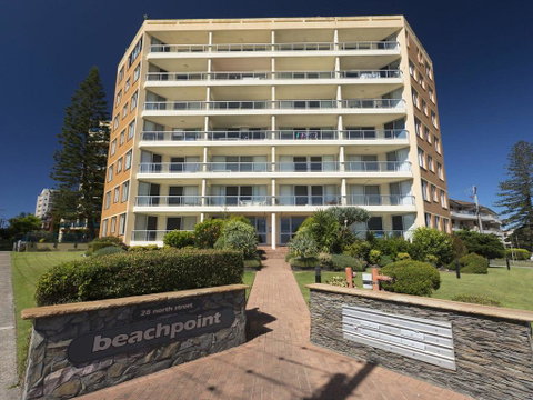 Beachpoint G2 - Yamba Accommodation 0