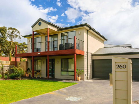 Beachside Bliss - Yamba Accommodation 0