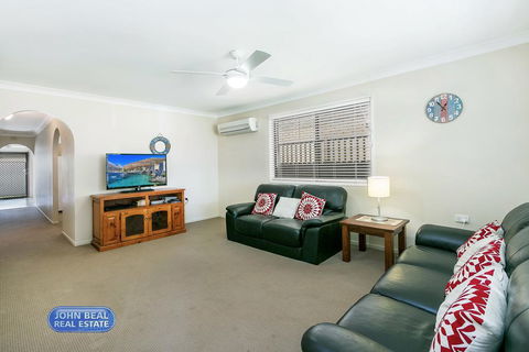 Beachside Holiday Home - Yamba Accommodation 2