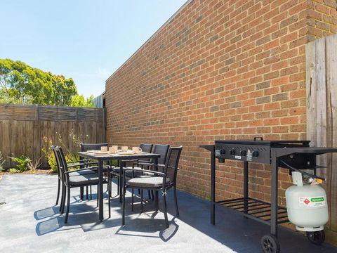 Beachside Villa Cowes - Yamba Accommodation 1