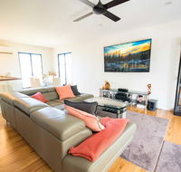 Beautiful Modern Luxury - Yamba Accommodation