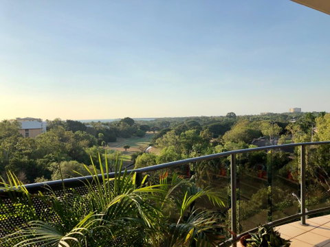 Beautiful Spacious City Apartment With Views Out To The Arafura Sea - Yamba Accommodation 2