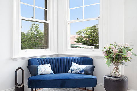 Beautiful Studio In Heritage Building With Balcony - Yamba Accommodation 2