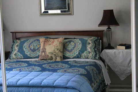 Bed And Breakfast In Perth - Yamba Accommodation 0
