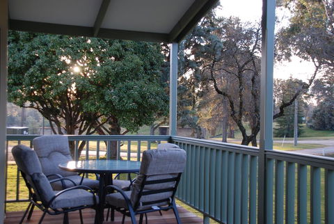 Beechworth Lake Sambell Caravan Park - Yamba Accommodation 2