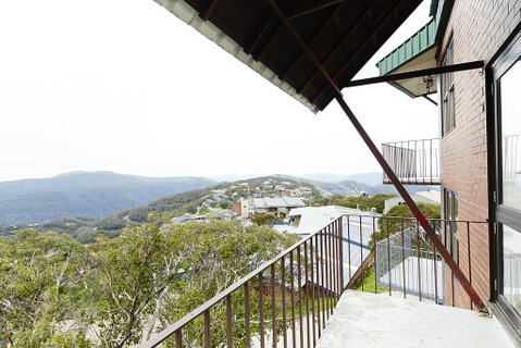 Beehive 14 - Yamba Accommodation 3