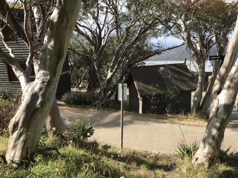 Beehive 18 - Yamba Accommodation 1