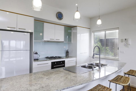 Bella Vista - Yamba Accommodation 0