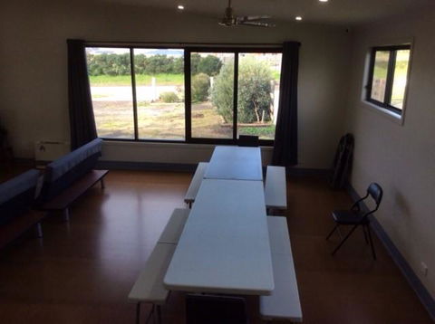 Bellarine Lodge Sleeps 30 - Yamba Accommodation 2