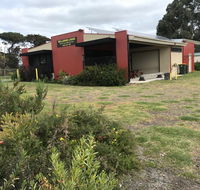 Bellarine Lodge sleeps 30 - Yamba Accommodation