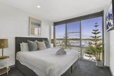 Bellevue On The Lakes - Yamba Accommodation 2