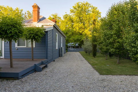 Belmont At Beechworth 2 Bedrooms, 2 Bathrooms, 2 Couples - Yamba Accommodation 3