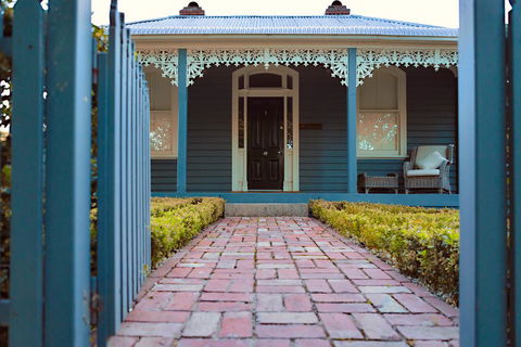 Belmont At Beechworth 2 Bedrooms, 2 Bathrooms, 2 Couples - Yamba Accommodation 1