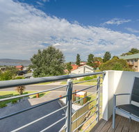 Beloka Close - Modern spacious and pet friendly accommodation - Yamba Accommodation