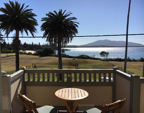 Bermagui Beach Hotel - Yamba Accommodation 0