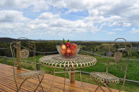 Beth's Cottage Roaring 40s - Yamba Accommodation 0